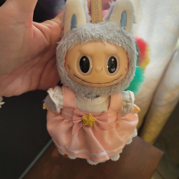 🔥🔥REDUCED! 🔥🔥Labubu Exciting Macaron with Pompom Charms - Picture 8 of 13